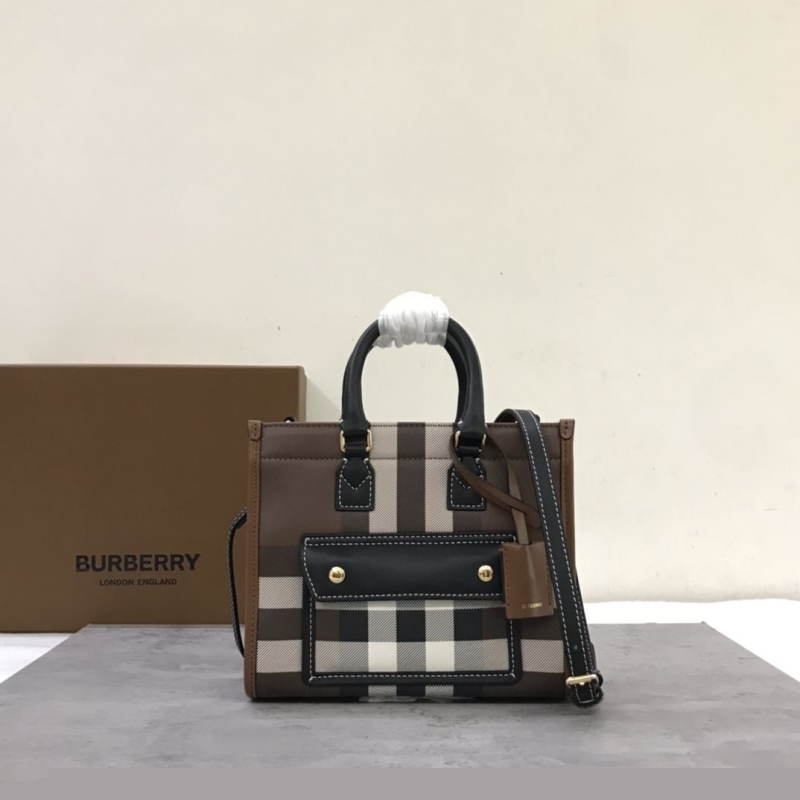 B**rry shopping bags